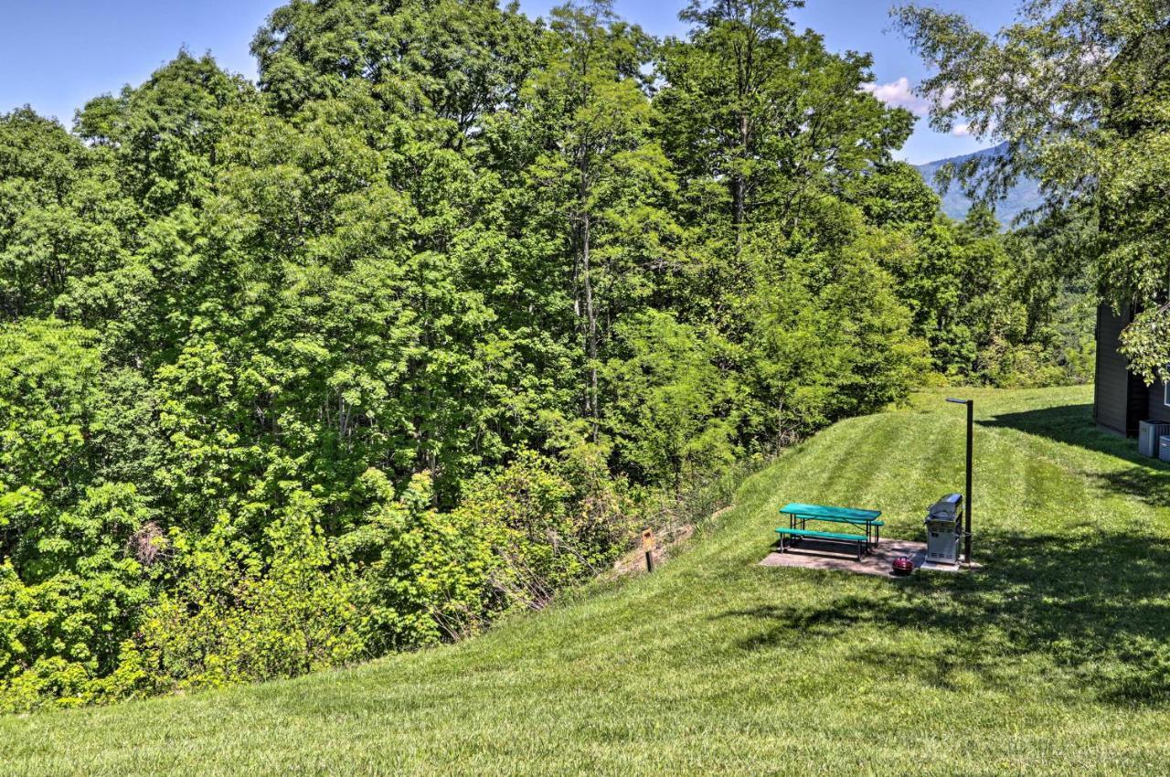 Condo With Pool And Grill Access About 4 Mi To Gatlinburg! Luaran gambar