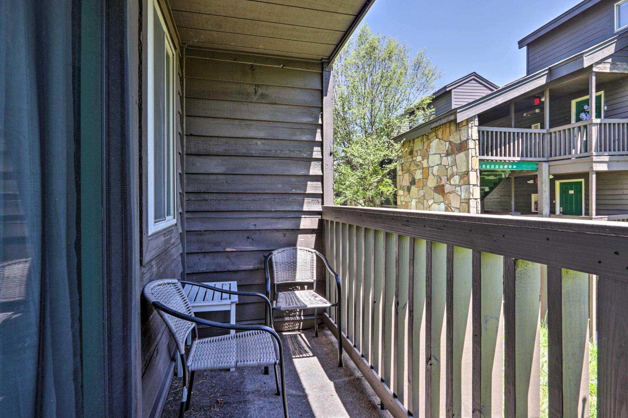 Condo With Pool And Grill Access About 4 Mi To Gatlinburg! Luaran gambar